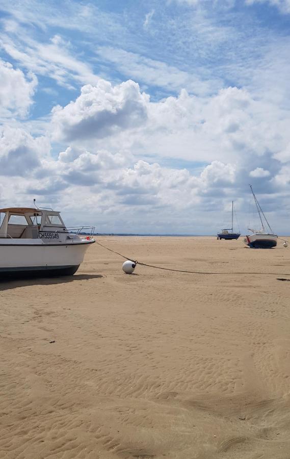 Вілла Au 3 La Cour A Tot Regneville-sur-Mer Екстер'єр фото